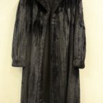 913 3209 FUR COAT